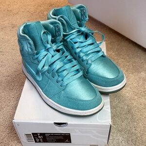 Air Jordan 1 Retro High